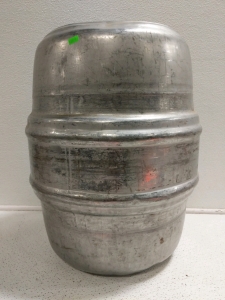 (1) 15&frac12; Gallon Antique Aluminum Beer Keg - Olympia Wash