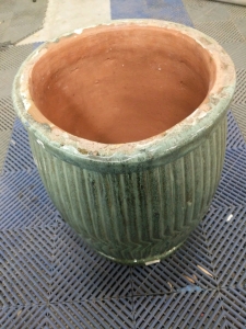 (1) Ceramic Planter - Made in Vietnam