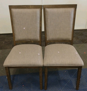 (2) High Back Dinging Room Chairs - Nice Condtion!