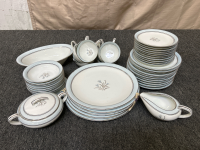 Noritake China Dish Set "Bluebell"