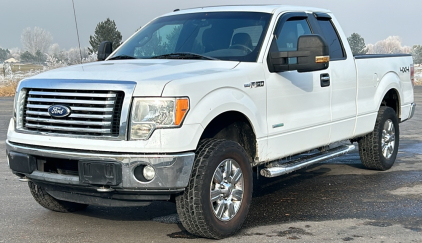 2011 FORD F-150 - 4X4!