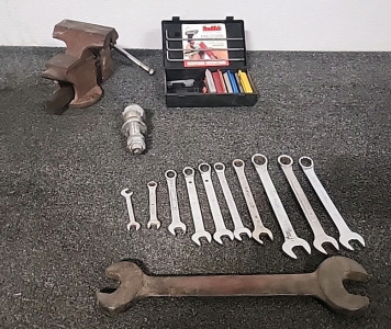 Small Vice , 1'7/8 Ball Smiths Precision Sharping Kit and End Wrenches