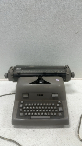 Vintage 1950s IBM Model B Electric Typewriter