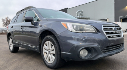 2015 SUBARU OUTBACK - AWD!