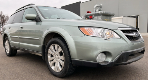 2009 SUBARU OUTBACK - AWD - HARMON KARDON STEREO!