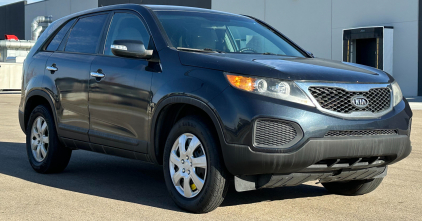 2012 KIA SORENTO - FAMILY CAR!