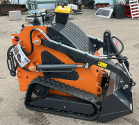 New Landhero Mini Skid Steer Loader Model: LDH-T460 - 8