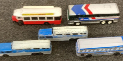 VARIETY OF VINTAGE BUS TOYS.