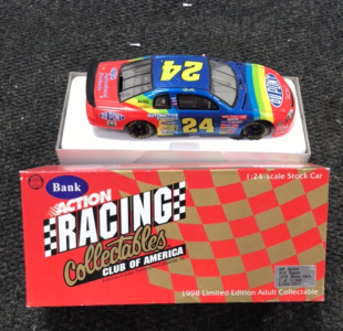Action Racing 1:24 Scale Jeff Gordon NASCAR Bank