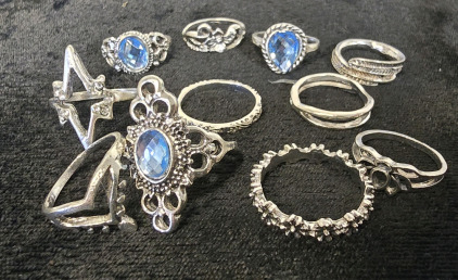 (11) Assorted Size Children's Fashion Rings