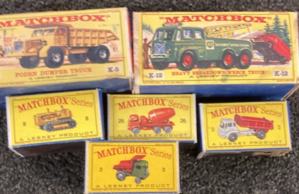 VARIETY OF VINTAGE MATCHBOX DIECAST CARS.