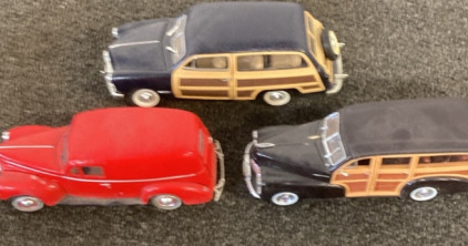 SET OF 3 VINTAGE MODEL CARS.