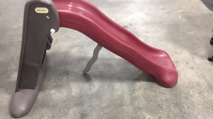 Little tike kid&rsquo;s slide