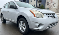 2013 NISSAN ROGUE S - AWD!