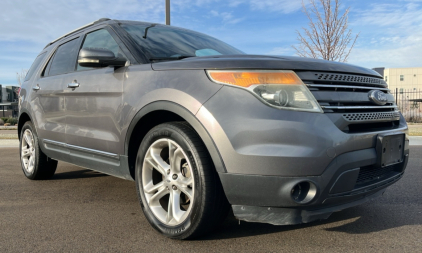 2012 FORD EXPLORER - 4X4 - 3RD ROW!