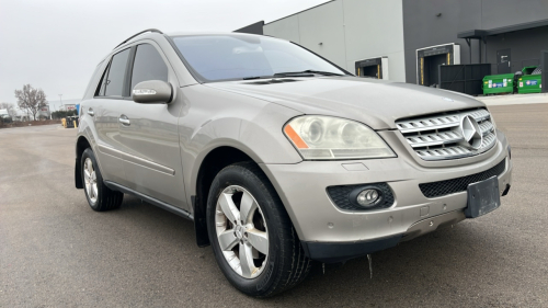 2006 MERCEDES BENZ - ML 500 - AWD!