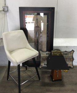 (4) Piece Home Decor Lot