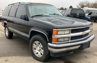 1996 CHEVROLET TAHOE - 4X4!