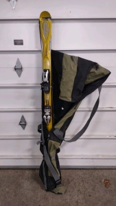 (1) Pair of (Yellow) Apache XTR 14mm Radius Skiis w/ Marker MOD 11.0 Skii Bindings & a Skii Bag Carrier