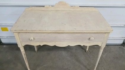 Wooden Cream Colored Desk w/ Wheels