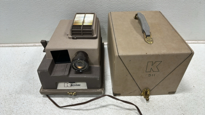 Vintage Keystone K-511 Automatic Slide Projector