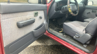 1996 TOYOTA TACOMA - AFTERMARKET STEREO - 9