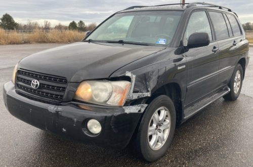 BANK REPO - 2002 TOYOTA HIGHLANDER - 4X4!