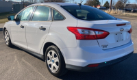 2012 FORD FOCUS - CLEAN INTERIOR - 4