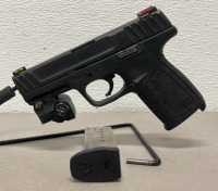 Smith & Wesson Model SD-40 .40 Caliber, Semi Automatic Pistol W/ Laser