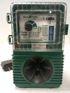 Bird-X BirdXpeller Pro Electronic Bird Preventer Version 2, Sonic Bird Decoy Device. , Covers up to 1 Acre, 3-5 kHz Frequency. Perfect for Crows, Blackbirds, Grackles, Cormorants, and Ravens. Like New Condition, working great. Please inspect in person.