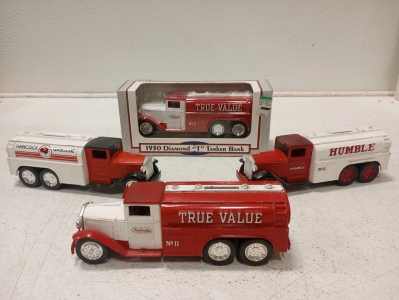 (1) 1991 ERTL "Diamond T" 2 1/2 Ton Tanker Truck Bank, Die-Cast Metal #2795 Hancock, (2) 1992 ERTL True Value "Diamond T" 2 1/2 Ton Tanker Truck #9513..1) NIB and 1) In Good condition. (1) Humble 1930 "Diamond T" 2 1/2 Ton Tanker Truck Bank, 2nd Series Li