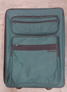 (1) Briggs & Riley Green Rolling Suitcase - Large