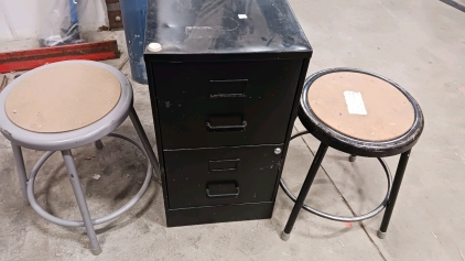 Filing cabinet, 2-stools