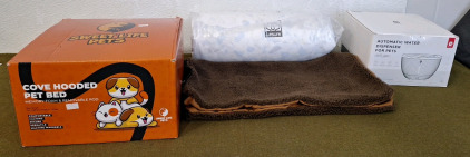 (1) Cove Hooded Pet Bed, 26" & More