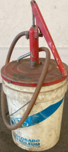 COLORADO PETROLEUM 5 GALLON BUCKET PUMP.