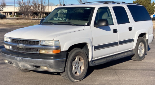 2004 CHEVROLET SUBURBAN - 4X4!