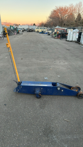Industrial Unbranded 5 Ton Floor Jack with T-Handle, Hydraulic Pump