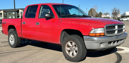 2003 DODGE DAKOTA - 4X4!