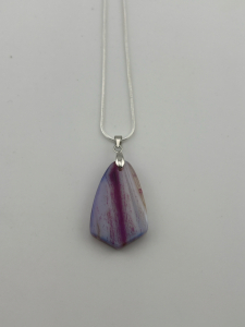 (1) Natural White/Purple Stripes Agate Sheils Pendant .925 Necklace