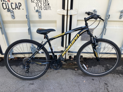 27.5&rdquo; Black Schwinn Bike