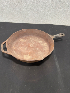 (1) Lodge Cast Iron Skillet- 12&rdquo;- Great Condition