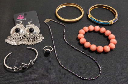 (3) Beautiful Ladies Costume/Craft Bracelets & (1) Costume Jewlery Earrings, Bracelet, Ring, & Necklace