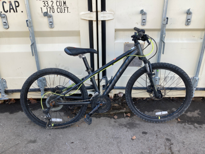 24&rdquo; Black Ghost Bike