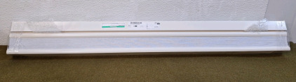 (1) LEVOLOR 34" x 58" Blackout Cordless Cellular Shade, 70104, Daylight