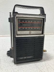 General Electric AM/FM Radio