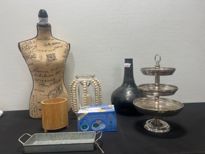 Assorted Home Decor- Great Condition