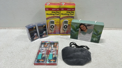 (2) Cara Moist/Dry Heating Pads, DreamTime Weighted Should Wrap, Heated Massaging Face Wrap, (2) Sinus Compression Pads, (2) Onyx Callus Solution Kit