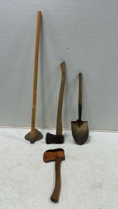 Garrett Wade Wide Heart Shaper Hoe, 28&rdquo; Splitting Axe, Small Gardening Shovel, Plumb 15&rdquo; Hatchet, Sven Saw