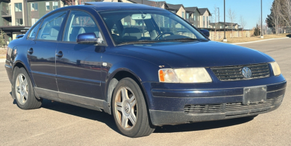 2000 VOLKSWAGEN PASSATT - SUNROOF!