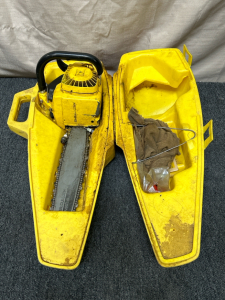 McCulloch Chainsaw with Case